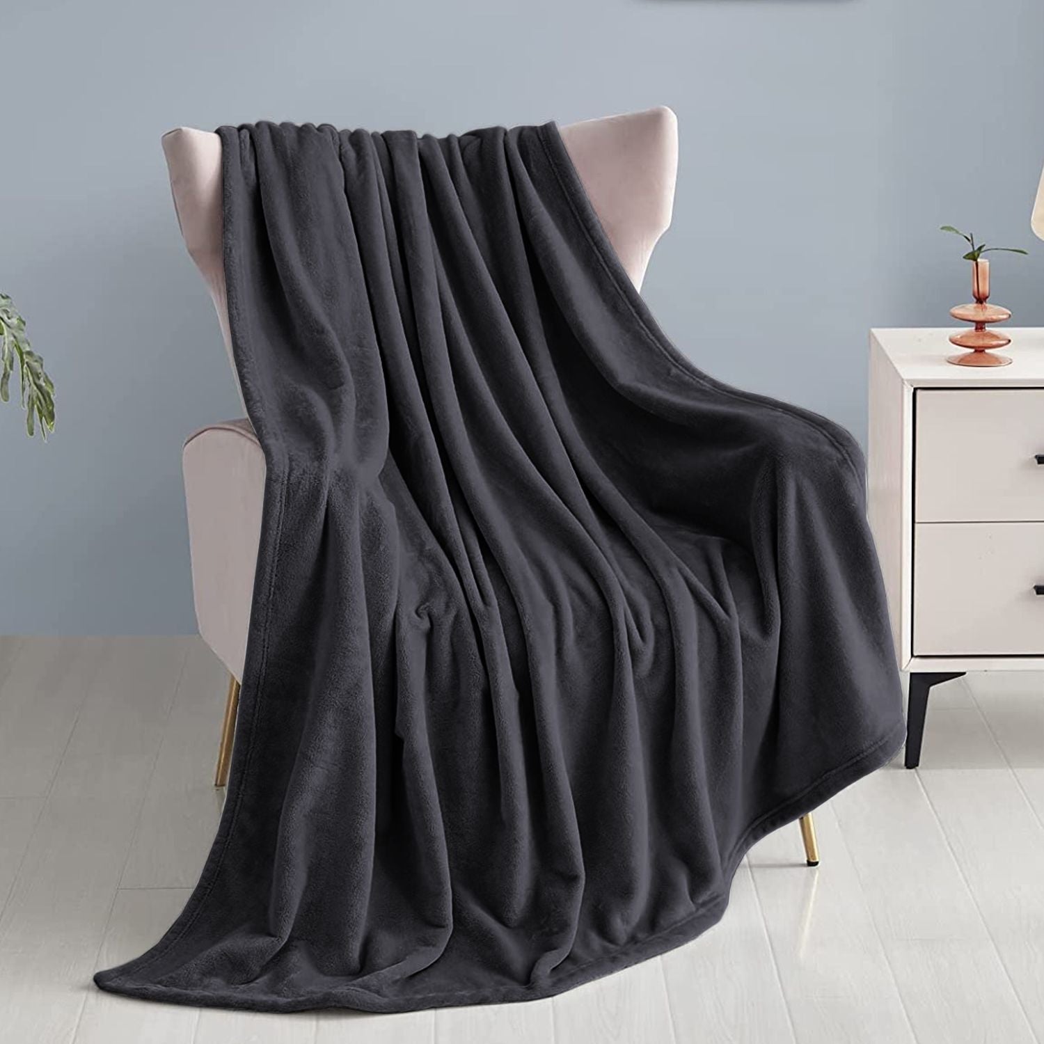 Fluffy Mink Fleece Throw Blanket - Black